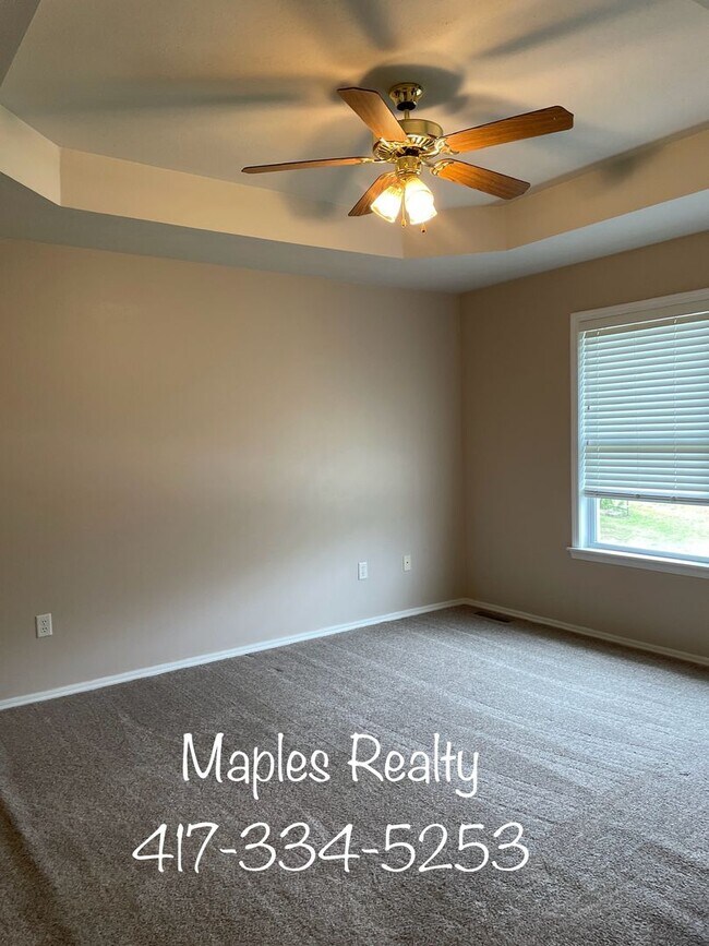 Building Photo - 3 Bedroom, 2 1/2 Bathroom Patio Home in Woodland Estates