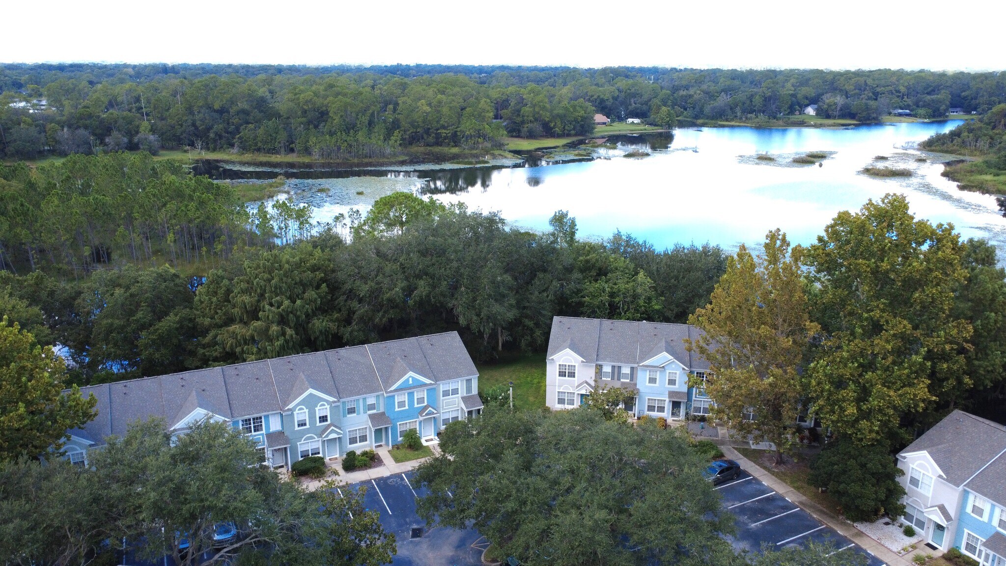 Building Photo - 874 Vineland Pl