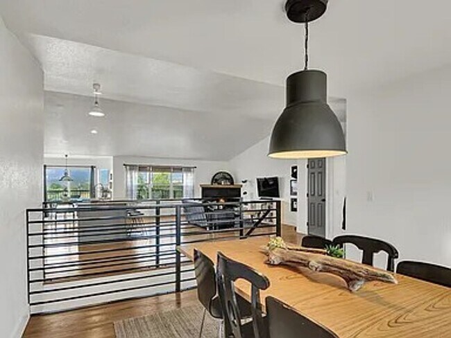 Building Photo - 15692 Paiute Cir