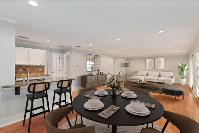 Building Photo - 7770 Meadow Rd