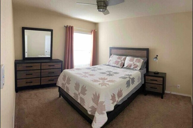 Building Photo - 9626 Common Law