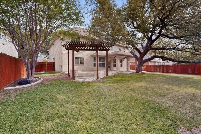 Building Photo - 2643 Henley Dr