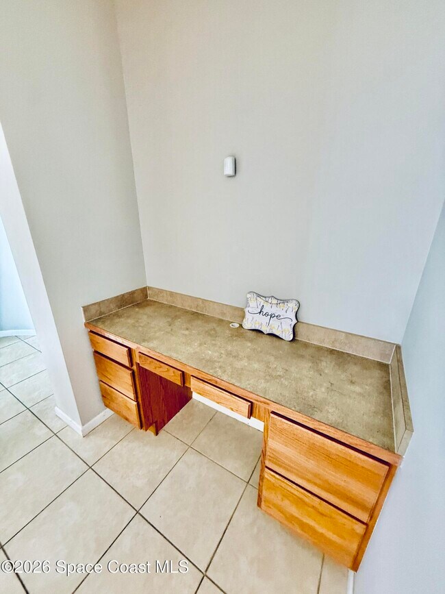 Building Photo - 402 Breckenridge Cir SE