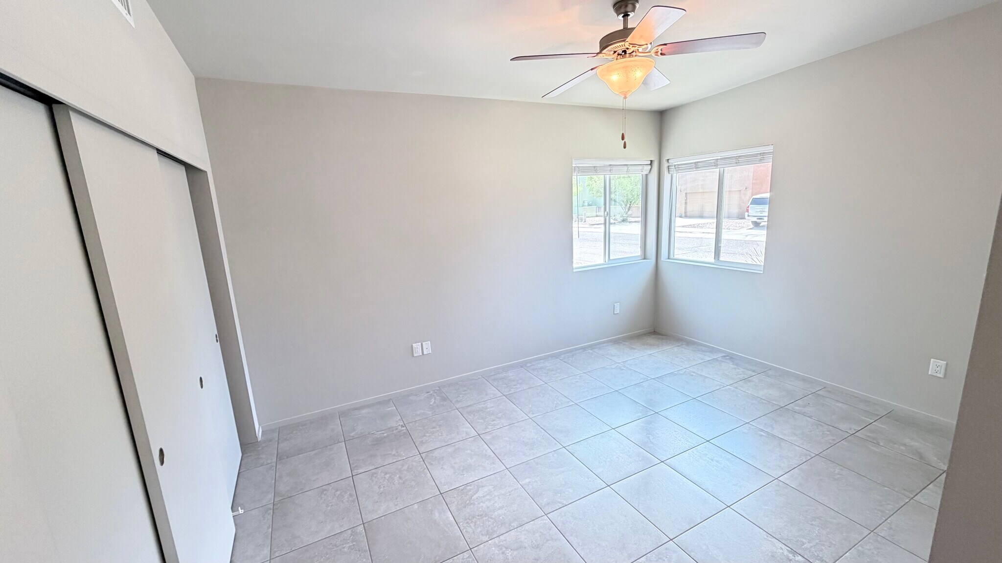 Building Photo - 3026 N Dasylirion Dr