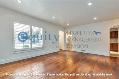 Building Photo - 4858 Viewmont St