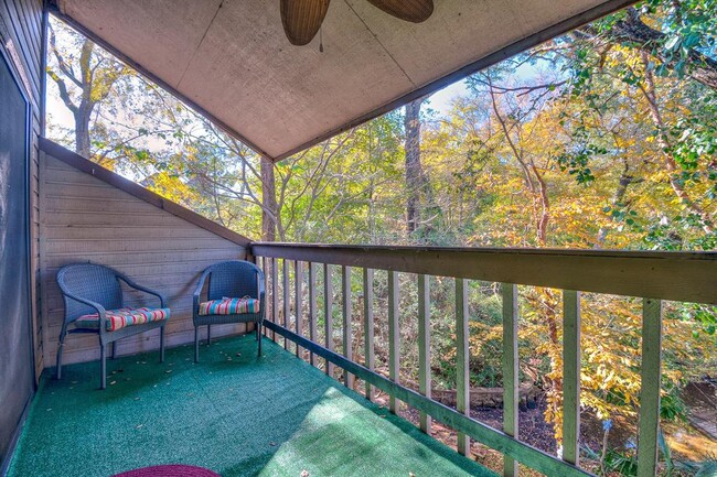 Building Photo - 3900 Aspen Dr