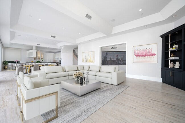 Building Photo - 45 Linda Isle