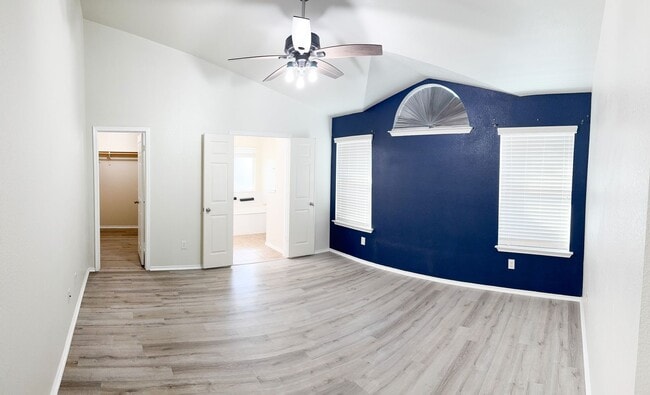 Building Photo - Charming well-maintained 4-bedroom, 2-bath home tucked in a quiet cul-de-sac just minutes from Fo...