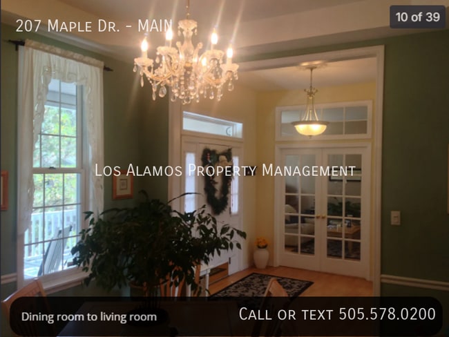 Building Photo - 207 Maple Dr