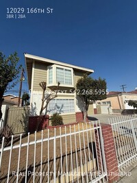 Building Photo - Three Bedroom Two Bath Home for Rent in No...