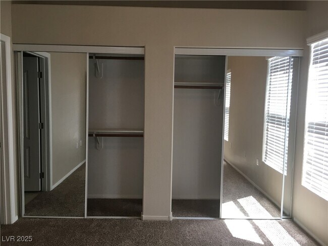 Building Photo - 3455 Cactus Shadow St