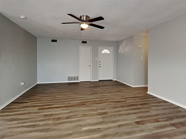 Building Photo - 3 BR/2BA | Renovated Single Family Home | 2-Car Garage | Gated backyard