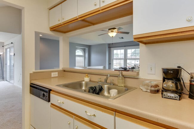 Building Photo - 3825 Rivanna River Reach