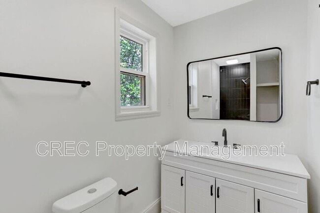Building Photo - 2642 Ferrara Dr