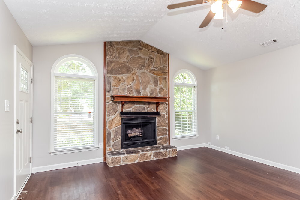 Building Photo - 465 Rosehill Dr