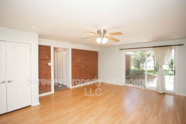 Building Photo - 104 Buckner Ave