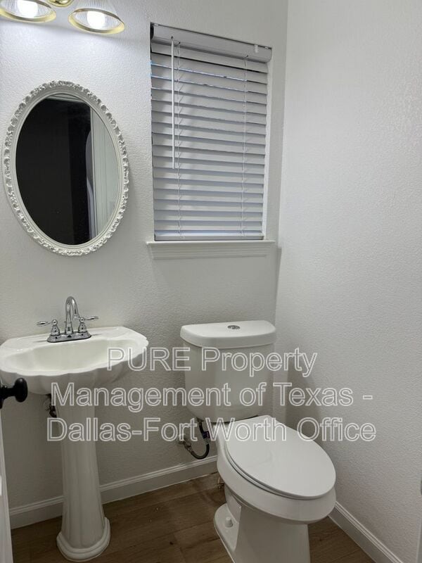 Building Photo - 3507 Blue Forest Dr