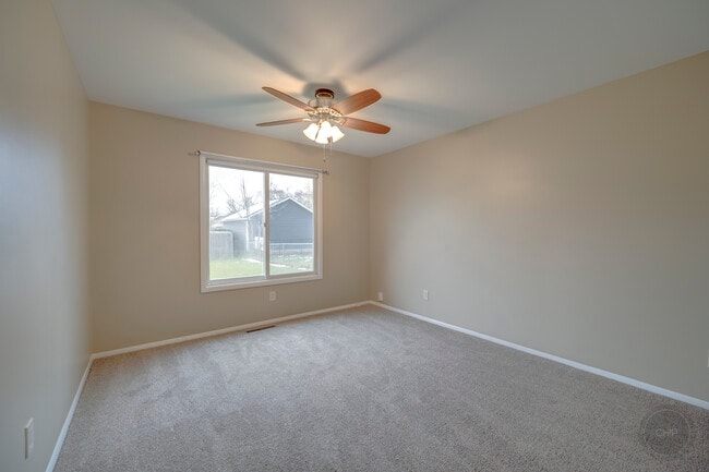 Building Photo - 46 Ingleshire Rd