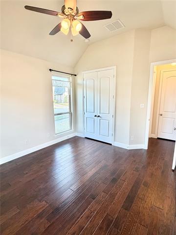 Building Photo - 1500 Grove Dr