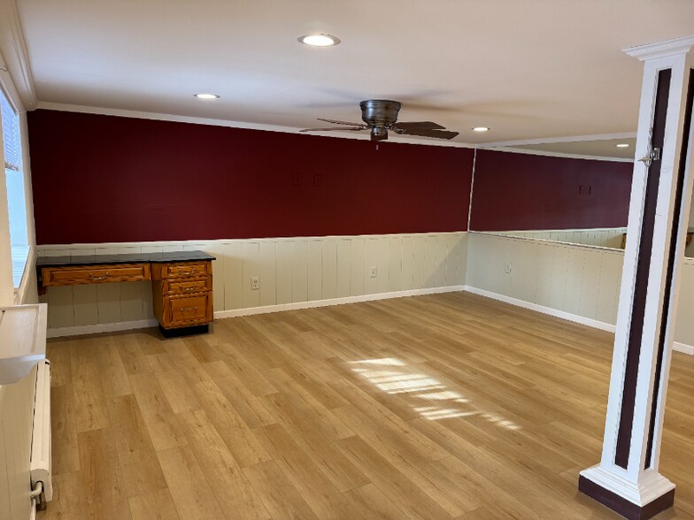 Building Photo - 1583 Highland Park Dr