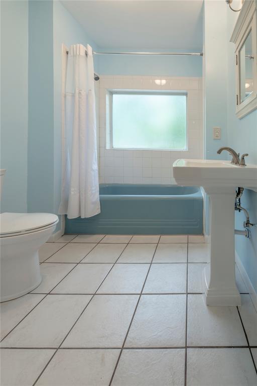 Building Photo - 1725 NW 21st St