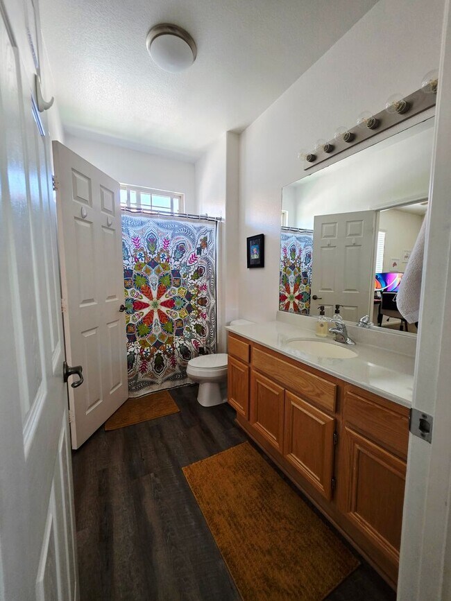 Building Photo - Comfortable Living in the Heart of Rancho Rose