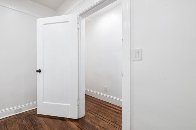 Building Photo - 191 Bocana St