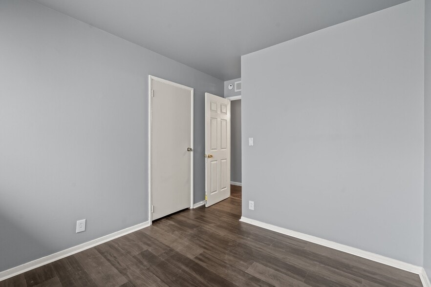 Building Photo - 6832 Cornell St