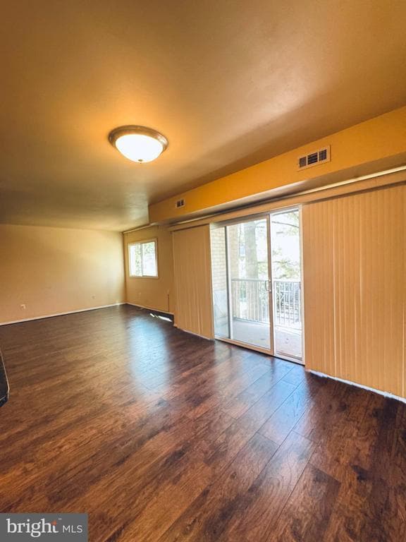 Building Photo - 8000 Chanute Pl