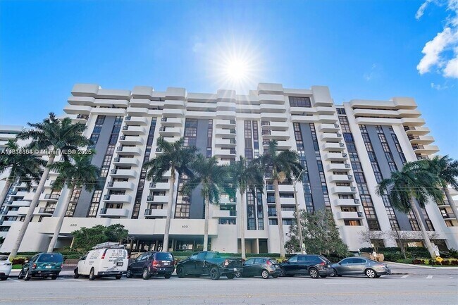 Building Photo - 600 Biltmore Way