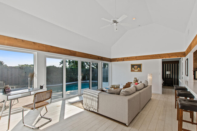 Building Photo - 11792 Wimbledon Cir