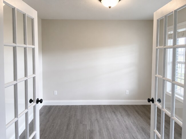 Building Photo - 1605 Peppermill Ln