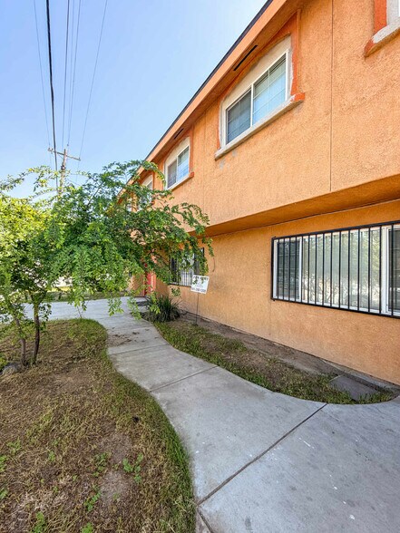 Building Photo - 730 S Haley St