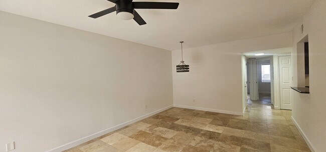 Building Photo - 13215 Villa Vista Dr