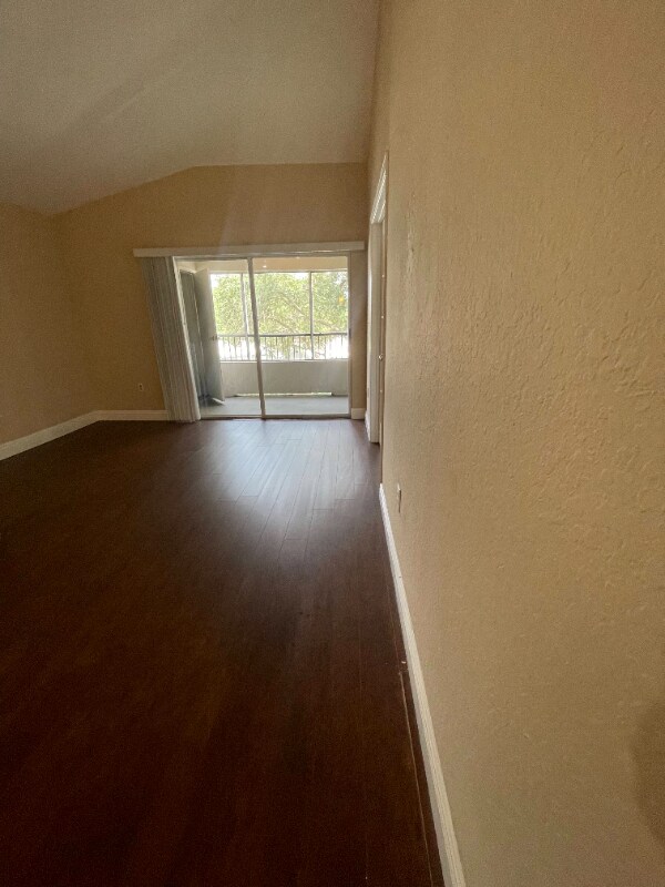 Building Photo - 2850 N Oakland Forest Dr