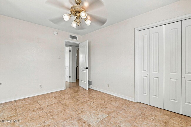 Building Photo - 6340 Modesta St