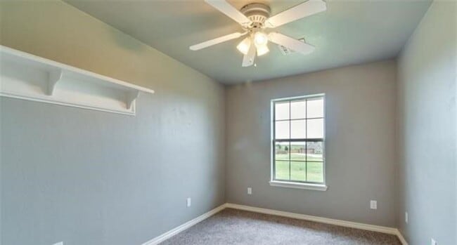 Building Photo - 640 SW Dani Ann Ln