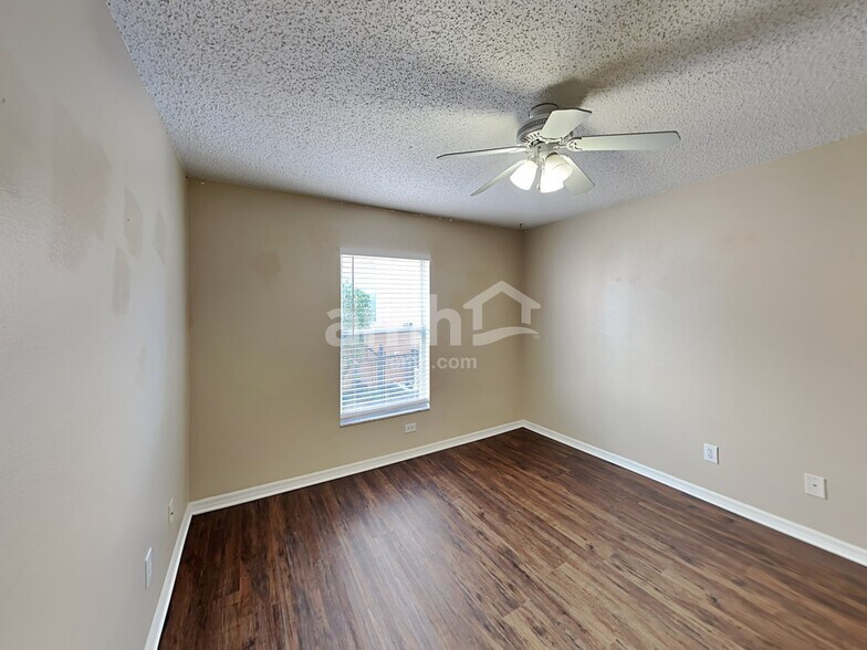 Building Photo - 10653 Firebrick Ct