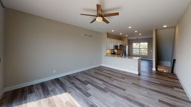 Building Photo - 2309 Anderson Rd