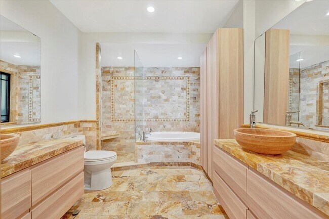 Building Photo - Beautiful West of the Trail 3-Bed/2-Bath H...