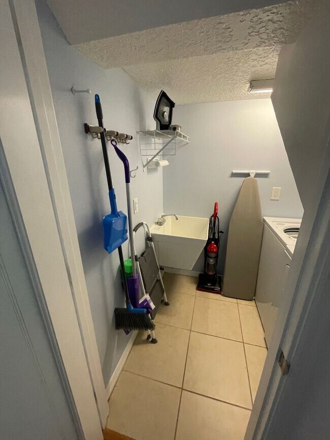 Building Photo - Townhomes of Cocoa Beach #108 - SHORT TERM RENTAL