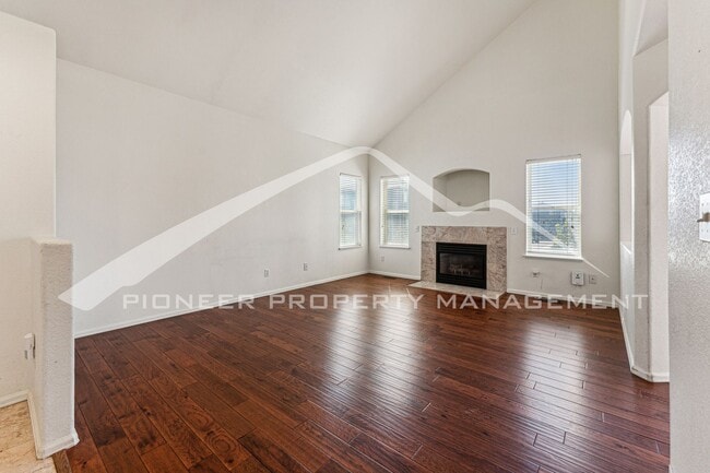 Building Photo - Spacious Home with Fenced Yard and Central AC