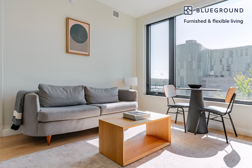 Primary Photo - 1300 Yards Pl SE