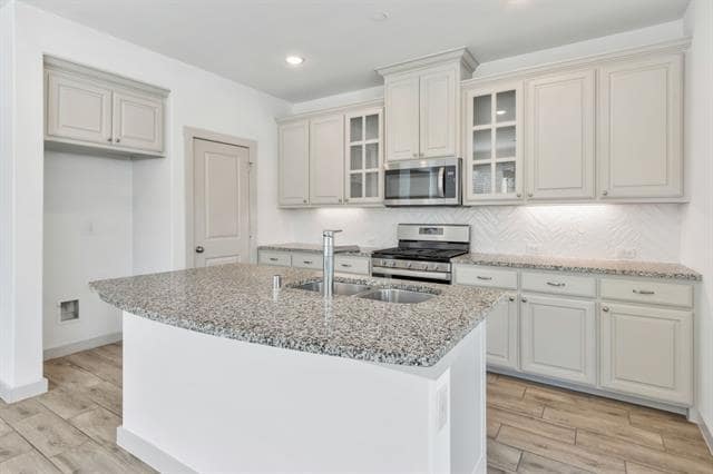 Building Photo - 5836 Ridgeline Dr