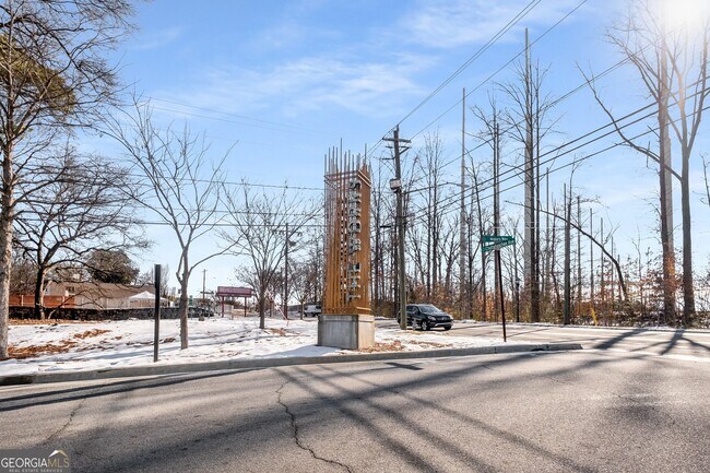 Building Photo - 1101 Collier Rd NW