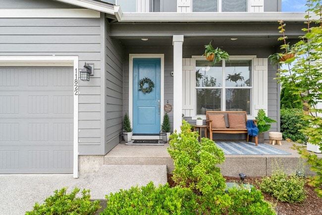 Building Photo - Newer Construction 4 Bedroom Home at Pleas...
