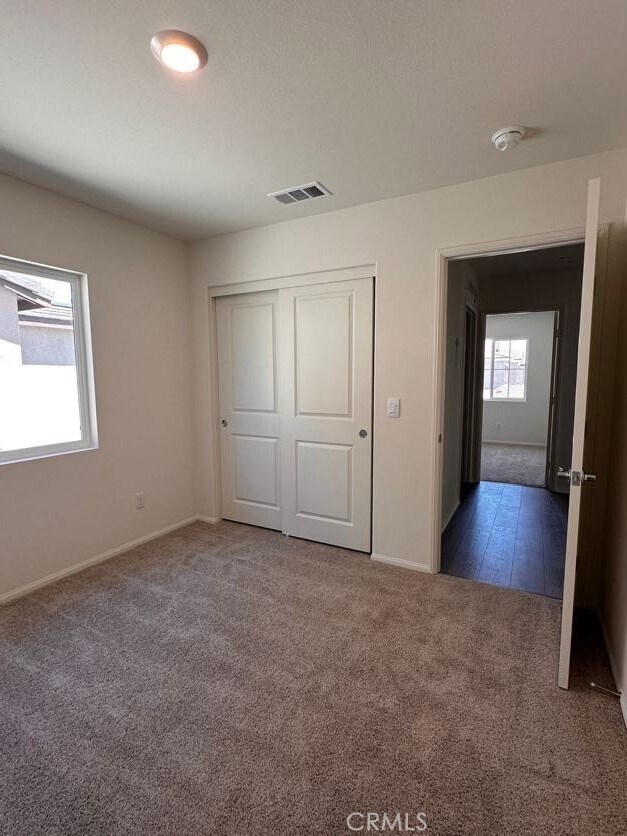 Building Photo - 27550 Brodiaea Ave