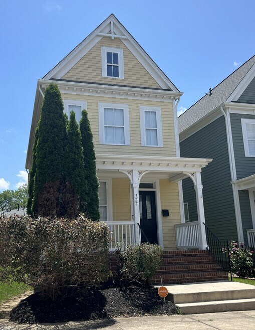Building Photo - 527 Dubois Court