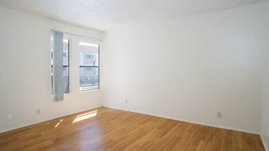 Building Photo - Ocean Crest