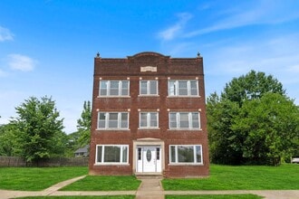Building Photo - 3328 E 149th St